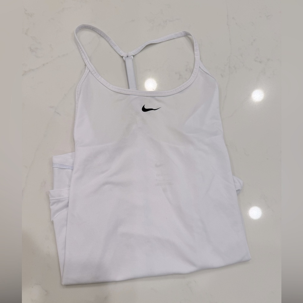 Nike womens dri- fit workout tank- size M